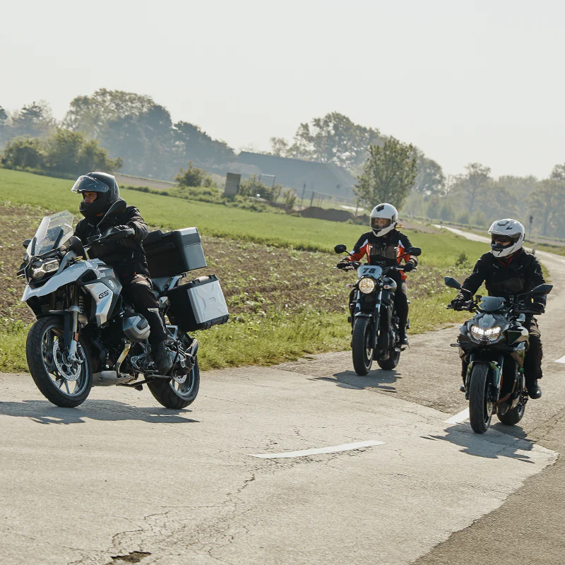 Impulse, Modular Motorcycle Smart Helmet with Mesh Intercom - Image 8
